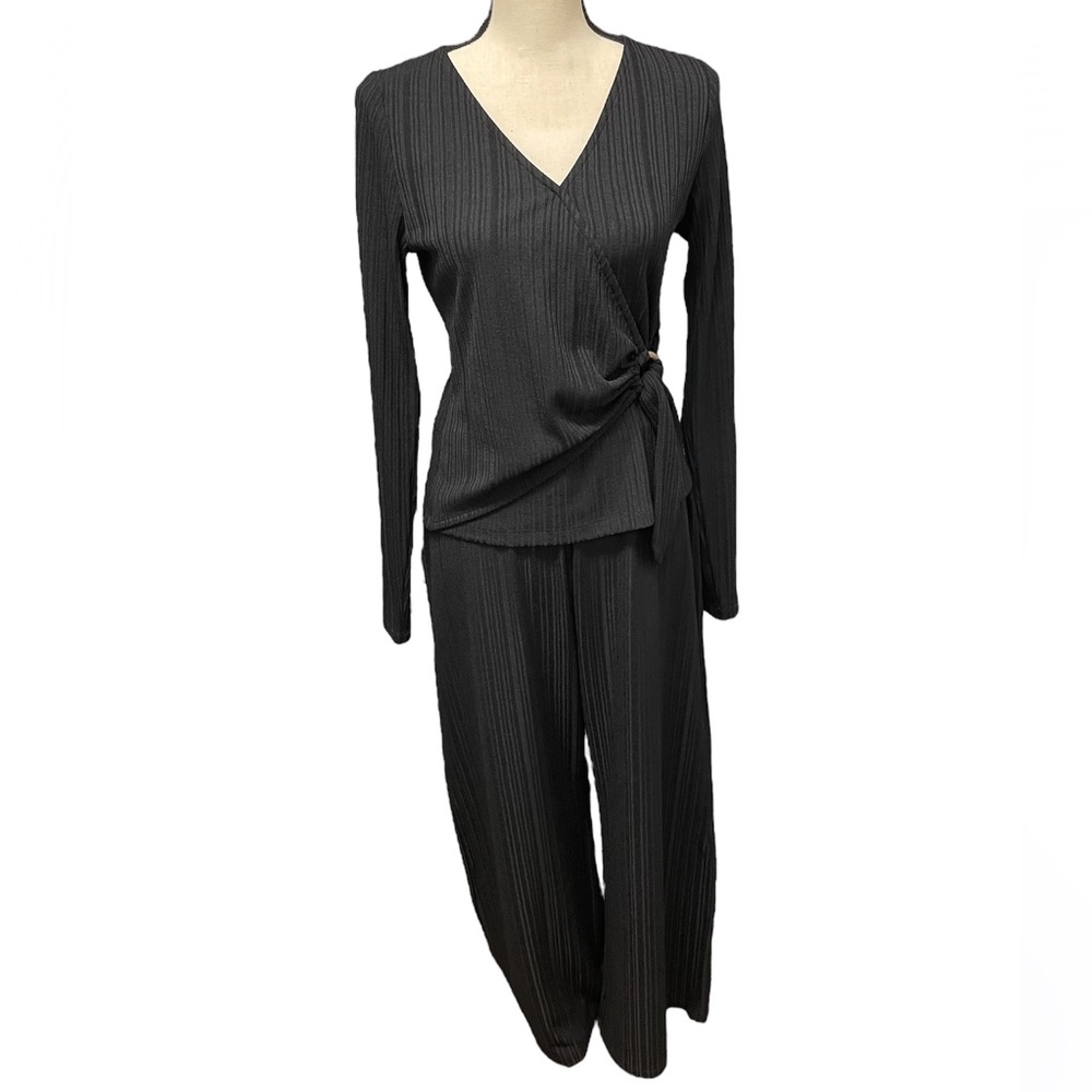 Revolve Heartloom Two Piece Black Ribbed Set - Picture 2 of 8